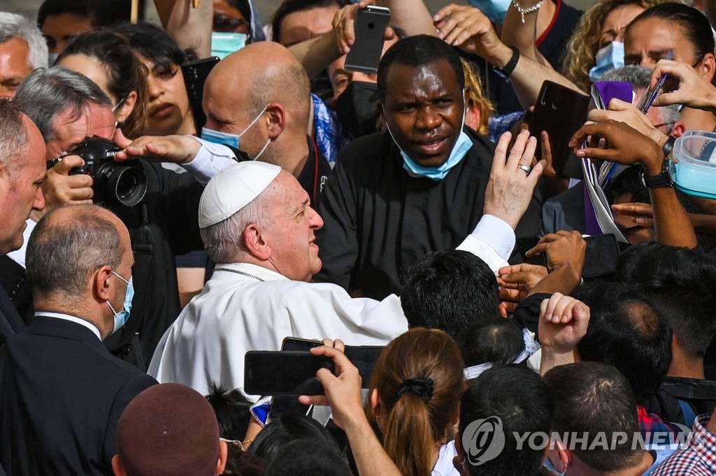VATICAN-RELIGION-POPE-AUDIENCE