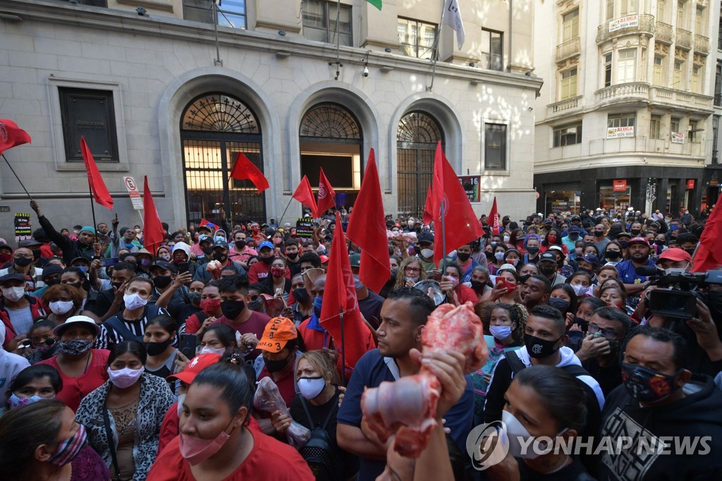 BRAZIL-ECONOMY-POVERTY-PROTEST
