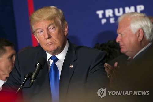 16일 워싱턴DC 트럼프 인터내셔널 호텔 행사장의 도널드 트럼프