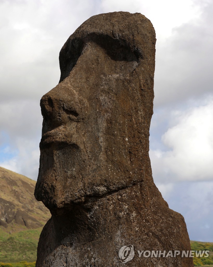 이스터(라파누이)섬의 모아이 석상