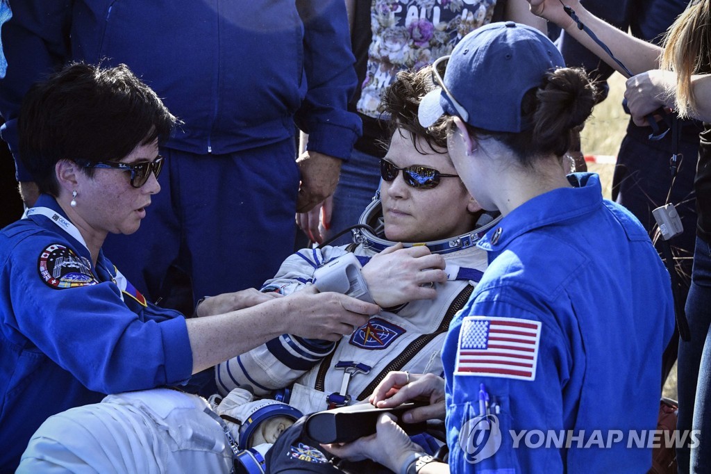ISS 체류 미국·러시아·캐나다 우주인 무사 귀환