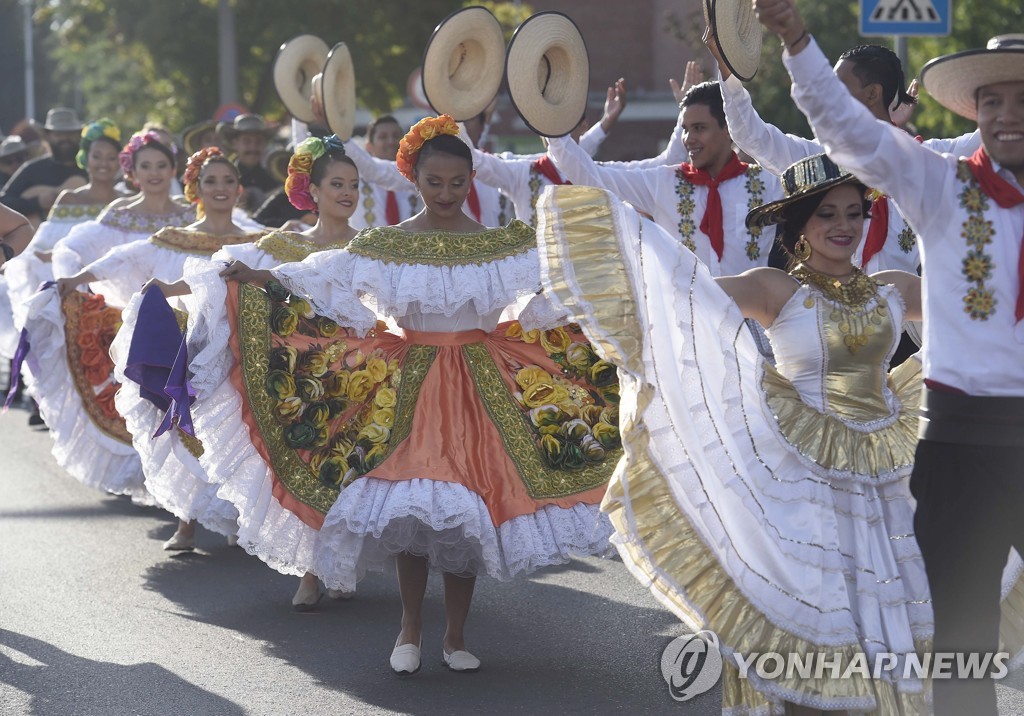 HUNGARY FOLK FESTIVAL