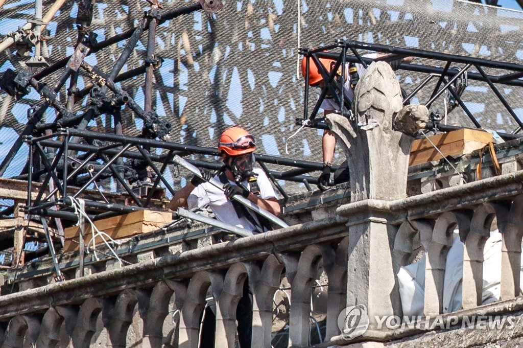 FRANCE NOTRE DAME LEAD POLLUTION
