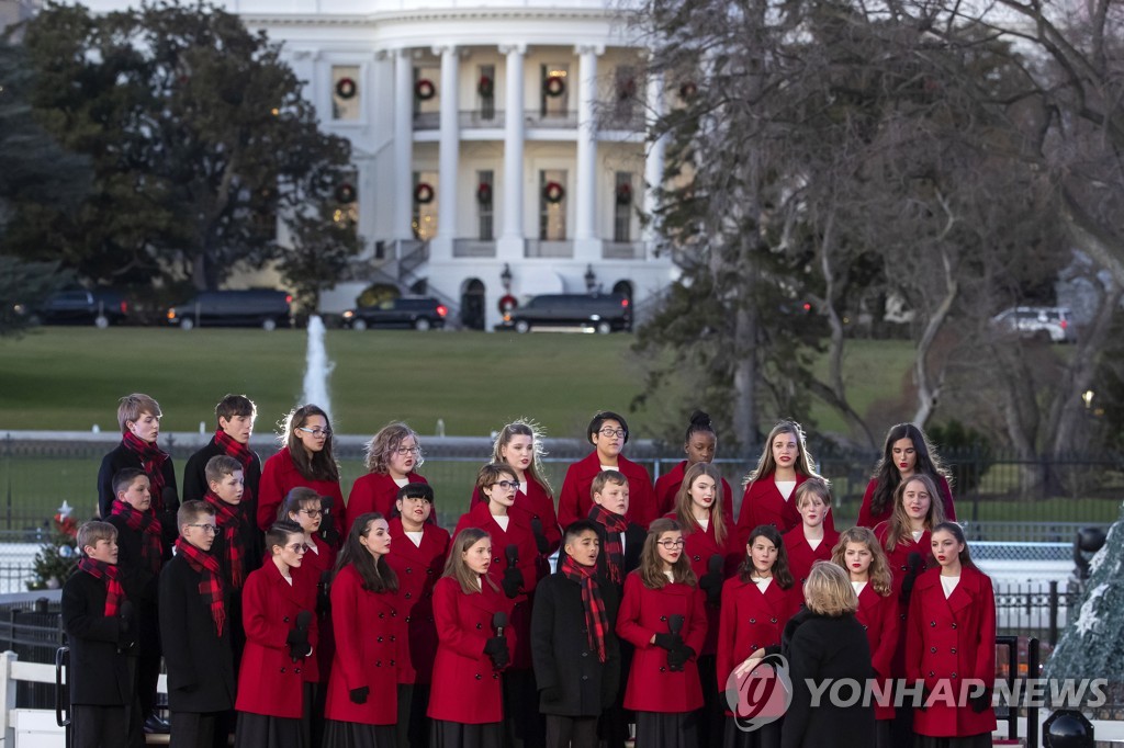 USA NATIONAL CHRISTMAS TREE LIGHTING
