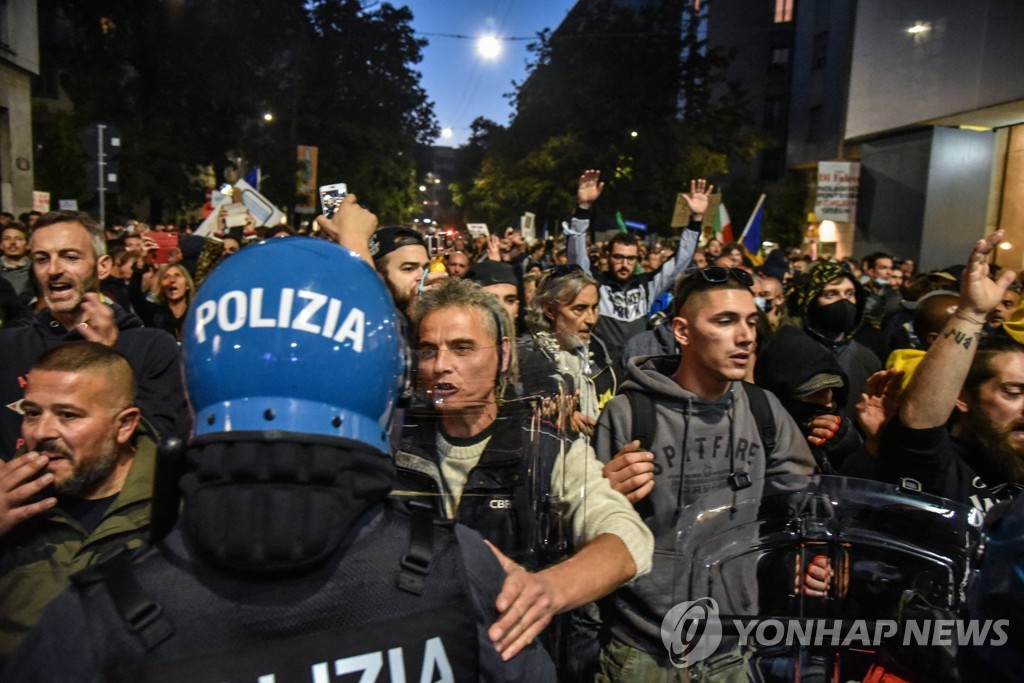 ITALY GREEN PASS PROTEST