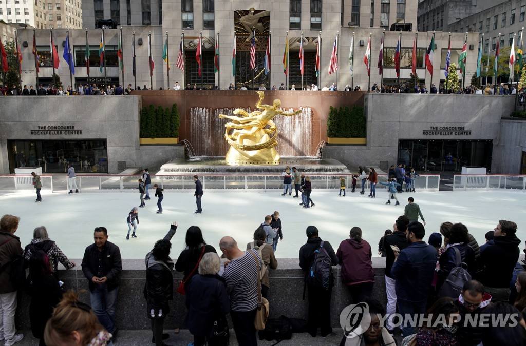 ROCKEFELLER ICE RINK OPENS