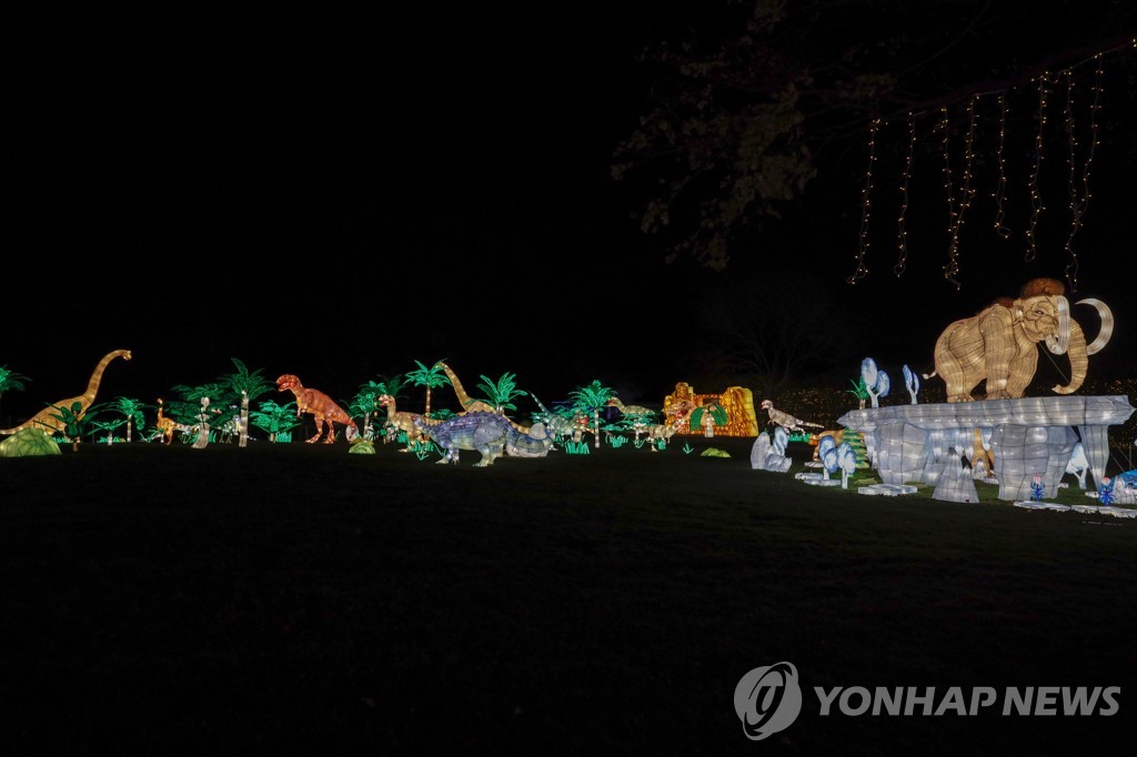 U.S.-NEW YORK-WINTER LANTERN FESTIVAL