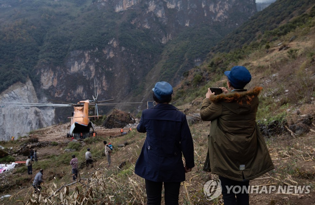 CHINA-SICHUAN-ROAD CONSTRUCTION-MI-26 HELICOPTER (CN)
