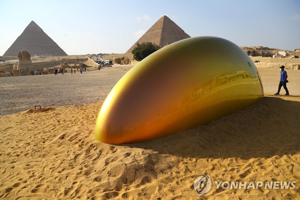 EGYPT-GIZA PYRAMIDS-INTERNATIONAL ART EXHIBITION