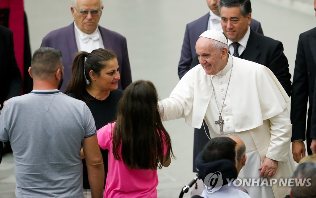 POPE-GIRL/