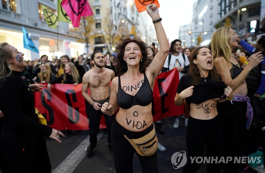 CLIMATE-CHANGE/ACCORD-PROTEST