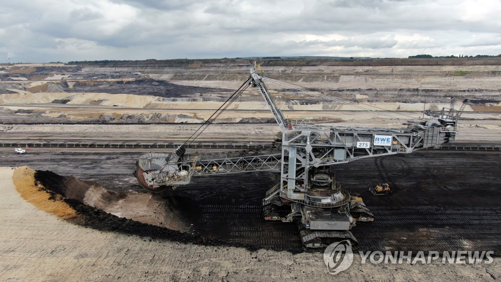 GERMANY-COAL/EXCAVATOR
