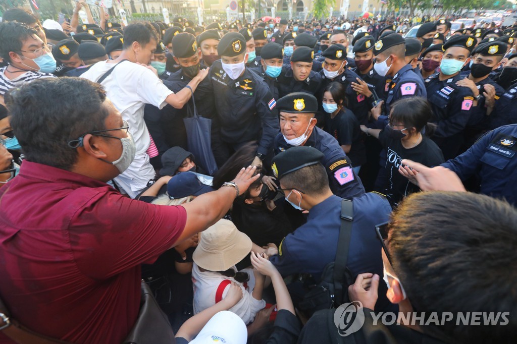 THAILAND-PROTESTS/MOTORCADE