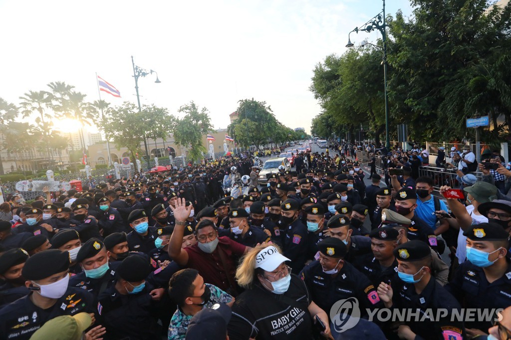 THAILAND-PROTESTS/MOTORCADE