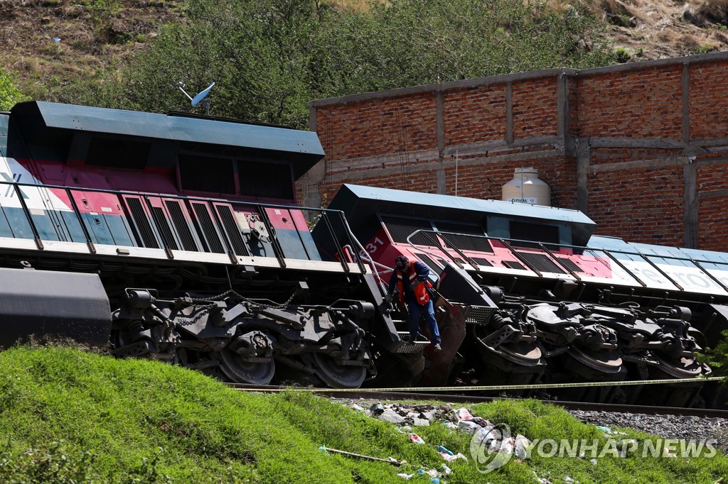 MEXICO-DERAILMENT/