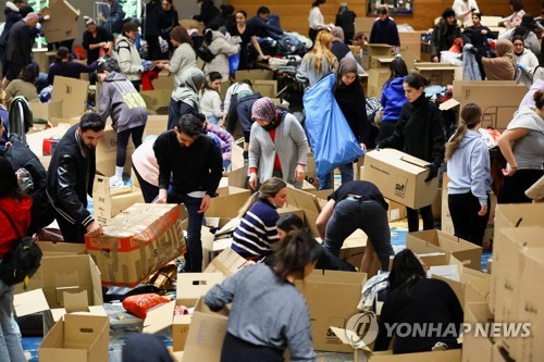 독일 베를린의 구호물품 정리 현장