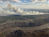 캐나다 서부 산불 확산일로…'석유생산 거점' 포트 맥머리 위협