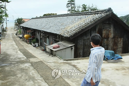 외양포 주민들이 살고 있는 일본군 막사