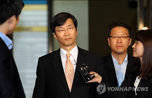 서울시교육감 선거에서 후보를 매수한 혐의로 구속된 곽노현 서울시교육감(자료사진)