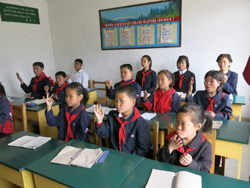 북한 원산농아학교 수업 풍경