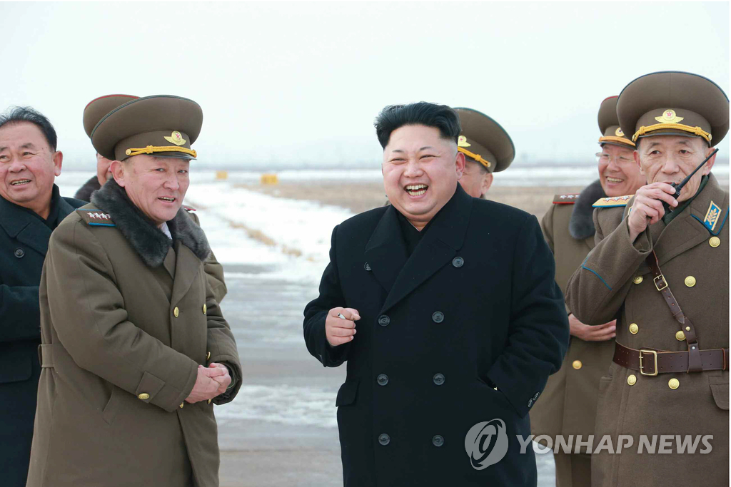 북한, 추격기·폭격기 훈련…김정은 직접 기획·지휘(종합) - 2