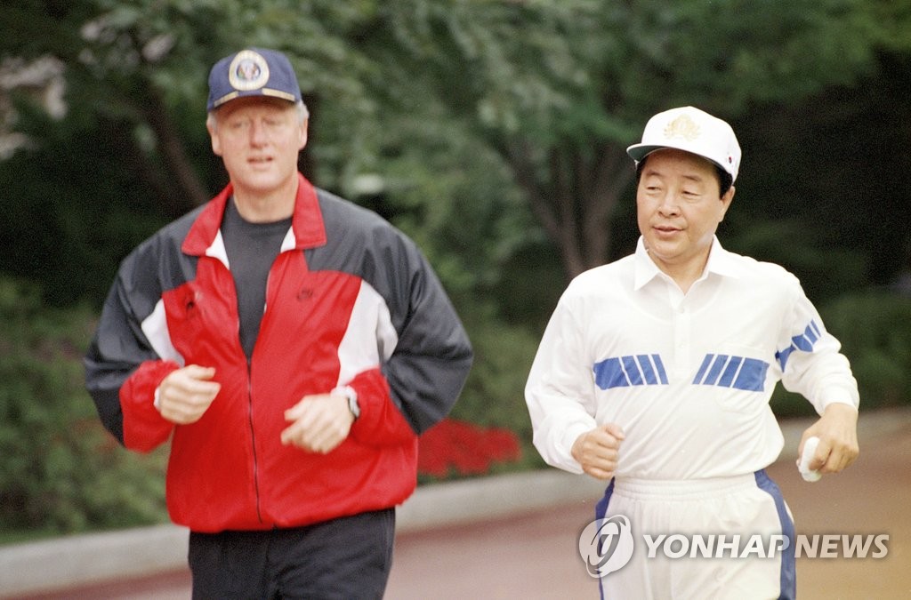 조깅하는 김영삼과 클린턴