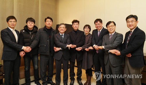 삼성전자 권오현 대표이사, 가족위 만나 사과문 전달