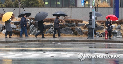 중부지방에 다소 많은 비…낮 최고 7~18도로 포근 - 1