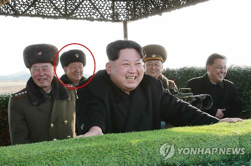 '와병설' 황병서, 김정은 현지시찰 수행