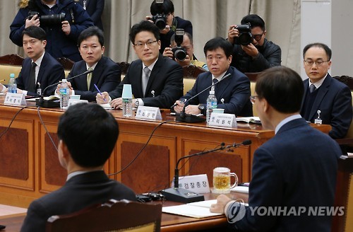 모두발언 듣는 특별수사 전담 부장검사들