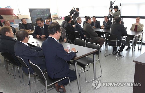 이해찬 공천배제…지지자 긴급회의