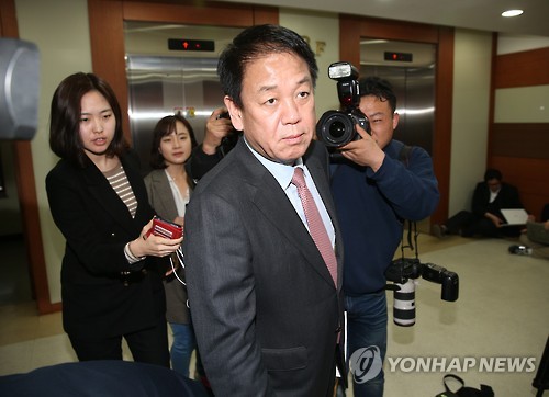 공관위 사무실 들어가는 박종희