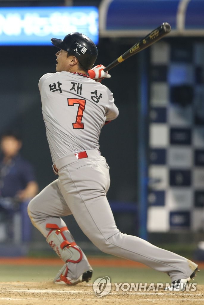 박재상 홈런 모습