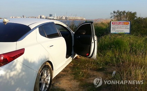 남성 3명 숨진 채 발견된 렌터카