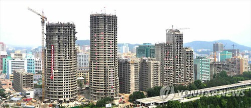 北여명거리의 골조공사 모습