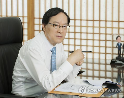 "빅배스·배당 모두 가능"…김용환 농협금융회장 일문일답