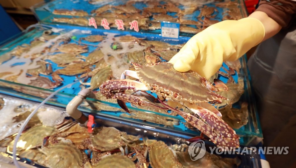 '가을 꽃게' 안 잡힌다…산지가격 급등