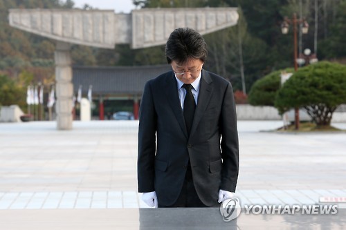 5·18 영령 참배하는 유승민 의원