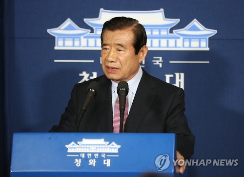 기자회견하는 한광옥 신임 비서실장
