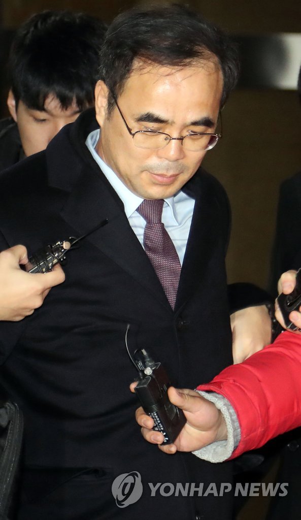 귀가하는 김종 전 차관
