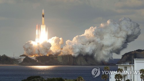 日방위성 통신위성 첫 발사