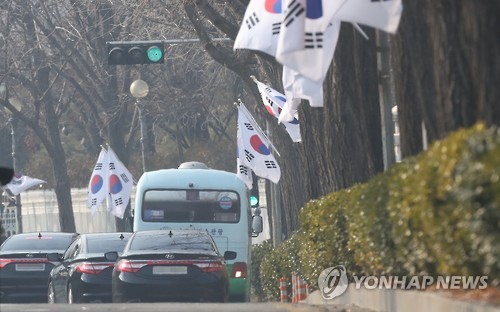 특검, 청와대 압수수색 불발