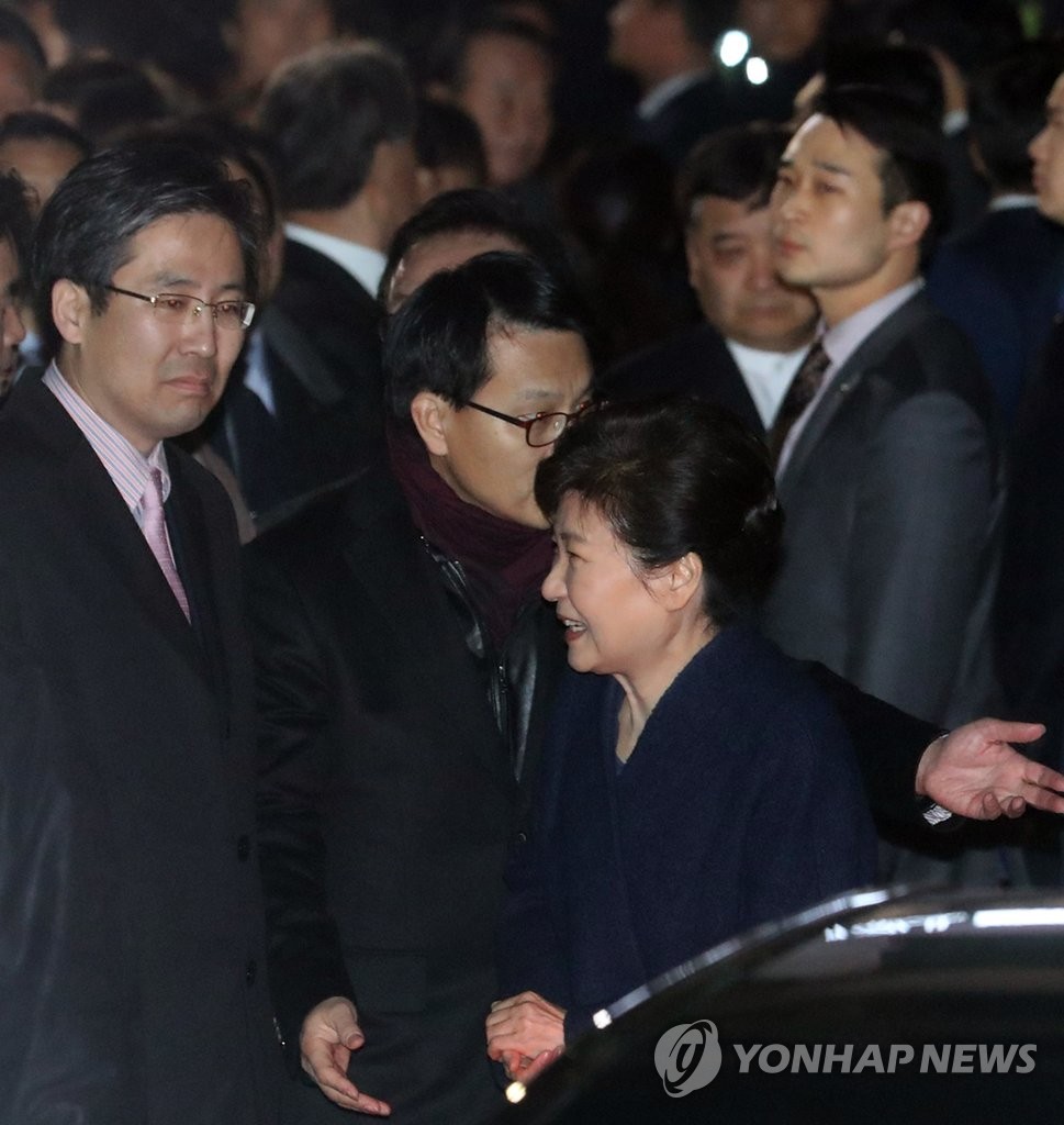 친박 의원 만난 박 전 대통령