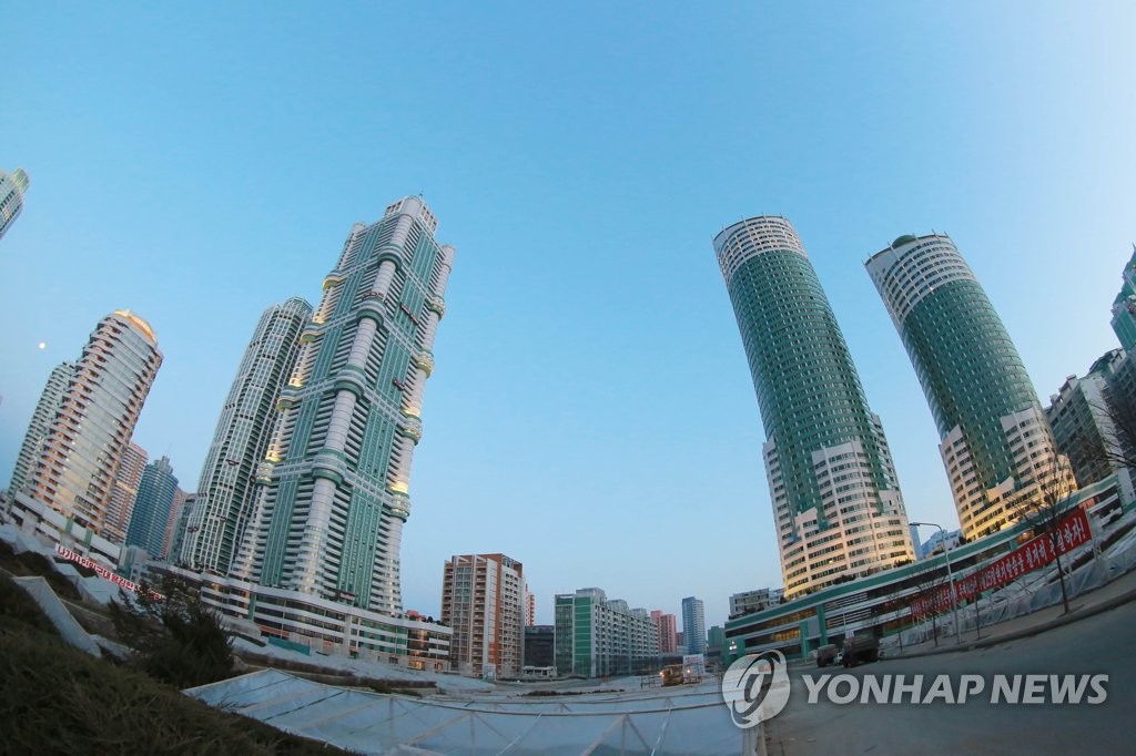 평양 여명거리 건설장 전경