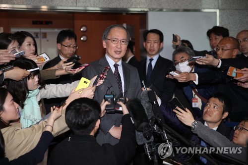 일본대사 "한일 북핵 협력필요…관계진전 논의"