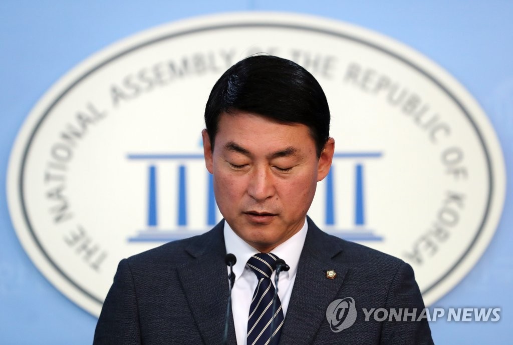 황영철, 탈당 번복 바른정당 잔류