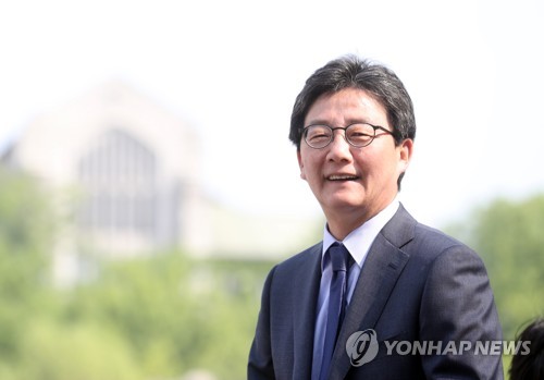 유승민의 미소