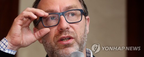 위키트리뷴 서비스 앞둔 지미 웨일스(자료)