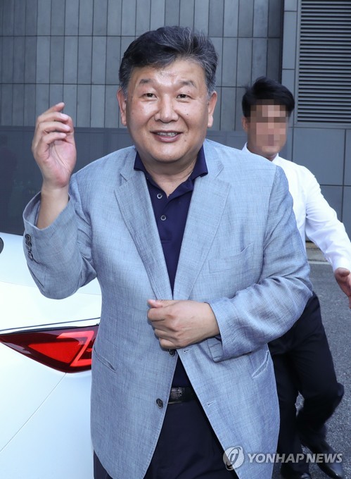 노태강, 밝은 표정