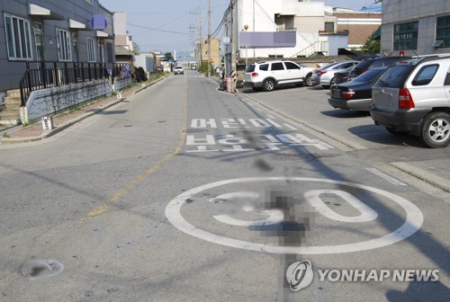 어린이 보호구역서 초등생 버스에 치여 숨져
